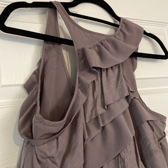 Asymmetric grey tiered blouse - Picture 4 of 4